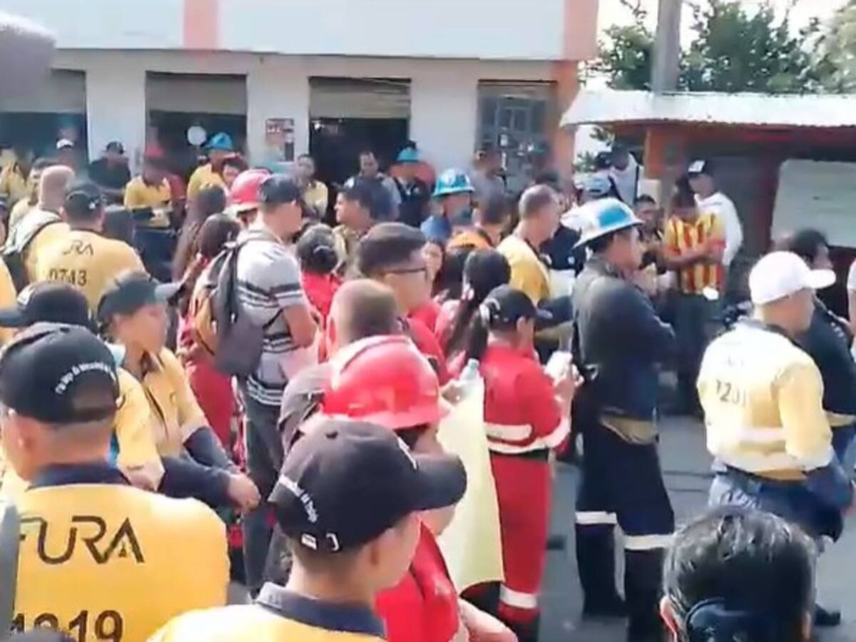 “Imploramos su intervención para resolver crisis” líder sindical al presidente Petro