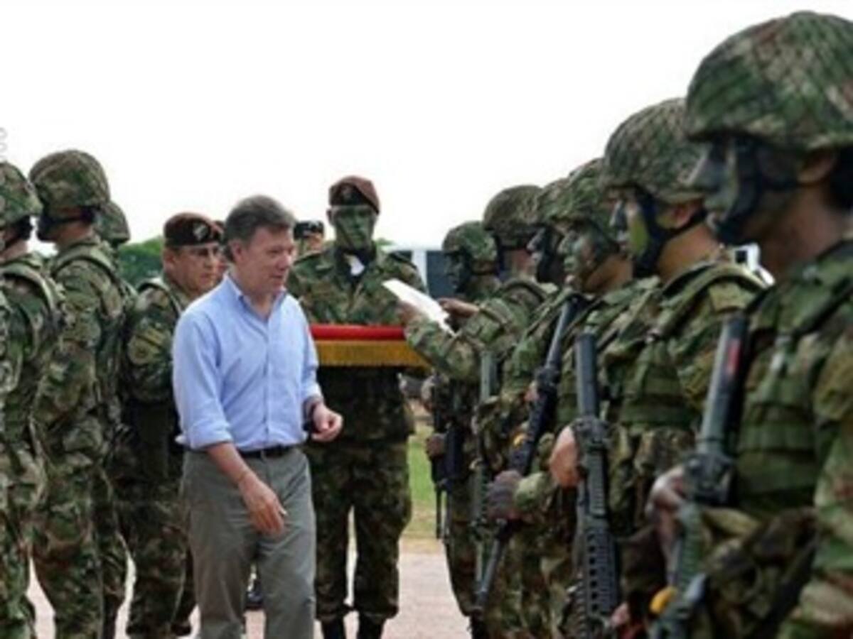 Se equivocan quienes dicen que las FFMM son enemigos de la paz: Santos