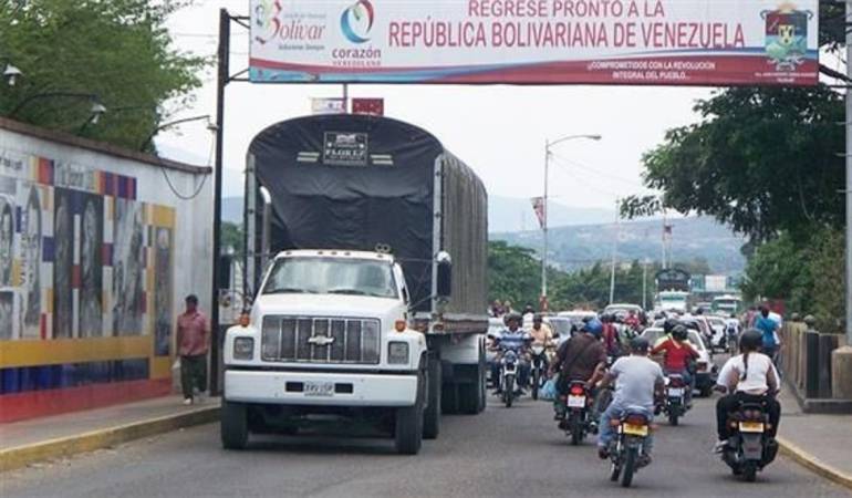 Conductores anuncian protestas por la medida.
