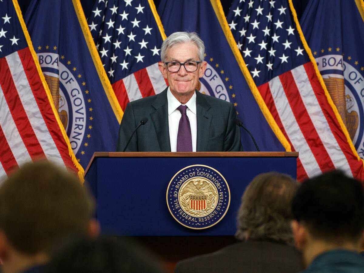 Reserva Federal advierte tensiones inflacionarias por guerra arancelaria