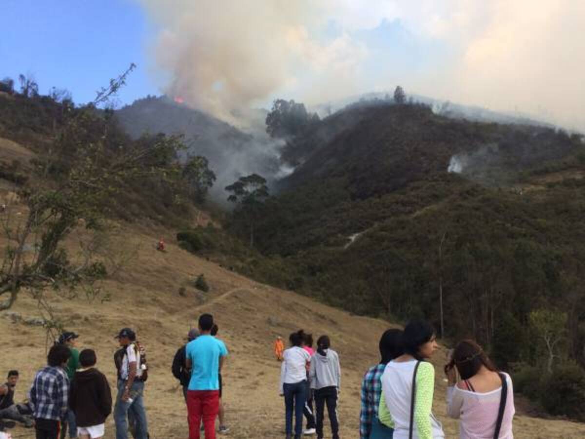 Continúan labores de extinción del incendio forestal en Guatavita y Gachancipá