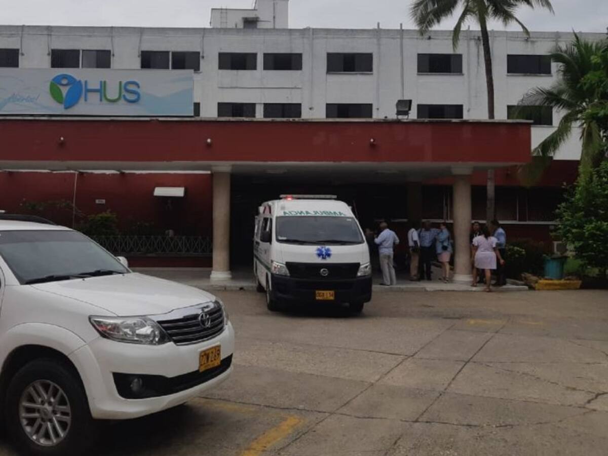 Hospital donde se pondrá la primera vacuna exigen pago de salarios