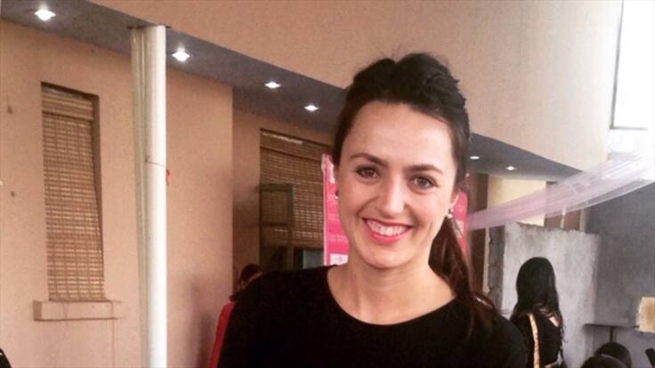 Sobreviviente colombiana se quedará en Nepal a ayudar con la emergencia