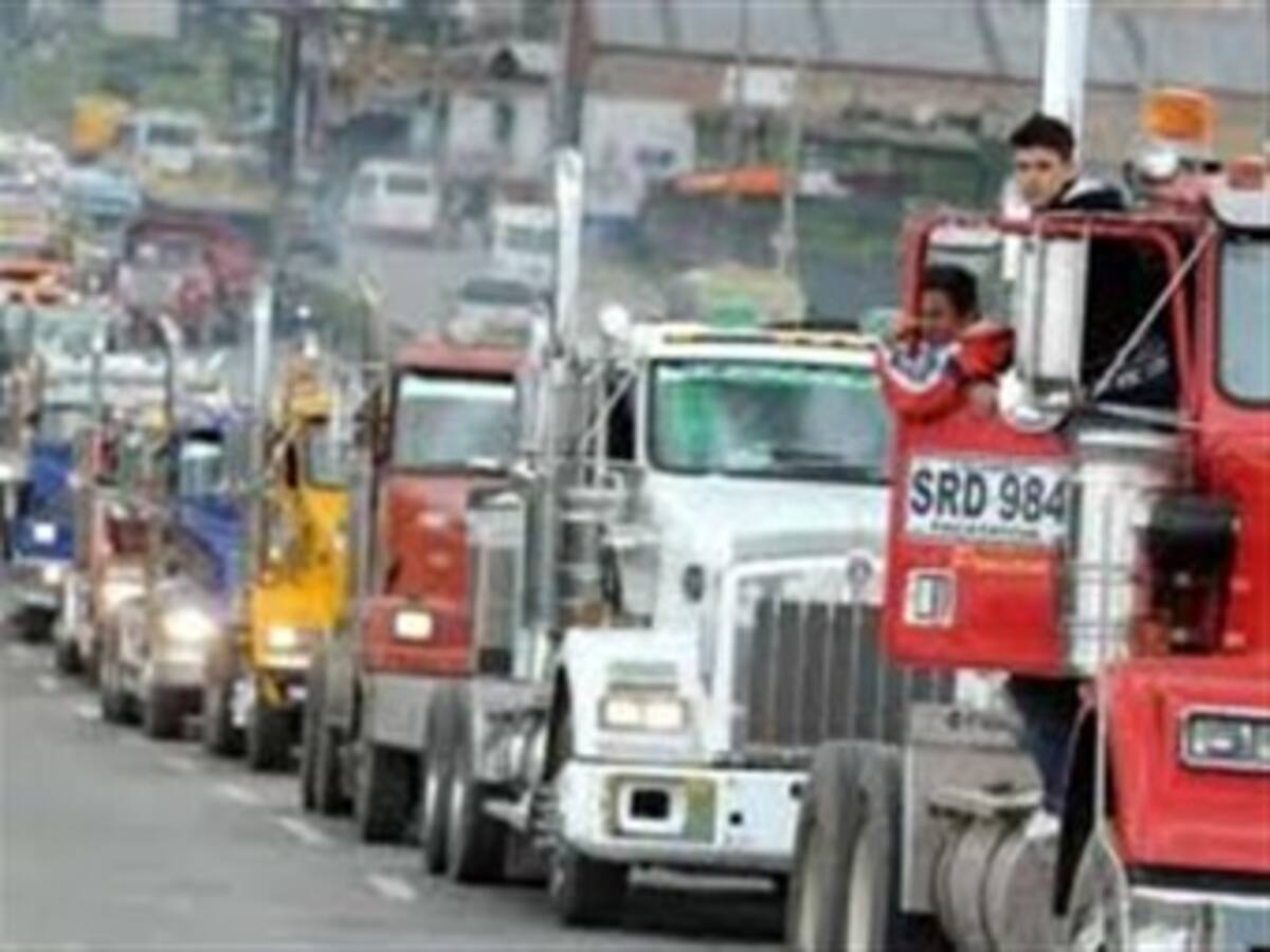 Por paro minero, transportadores piden reglamentar póliza de terrorismo