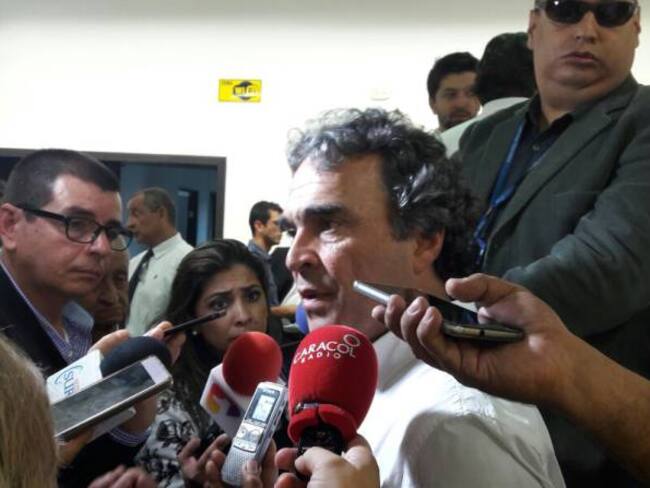 Recolección de firmas es el fruto de un trabajo transparente y juicioso: Sergio Fajardo candidato presidencial