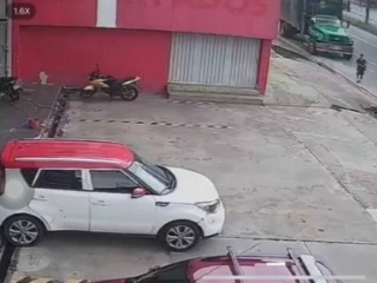 Universitario arrollado por camión fantasma está bajo pronóstico reservado