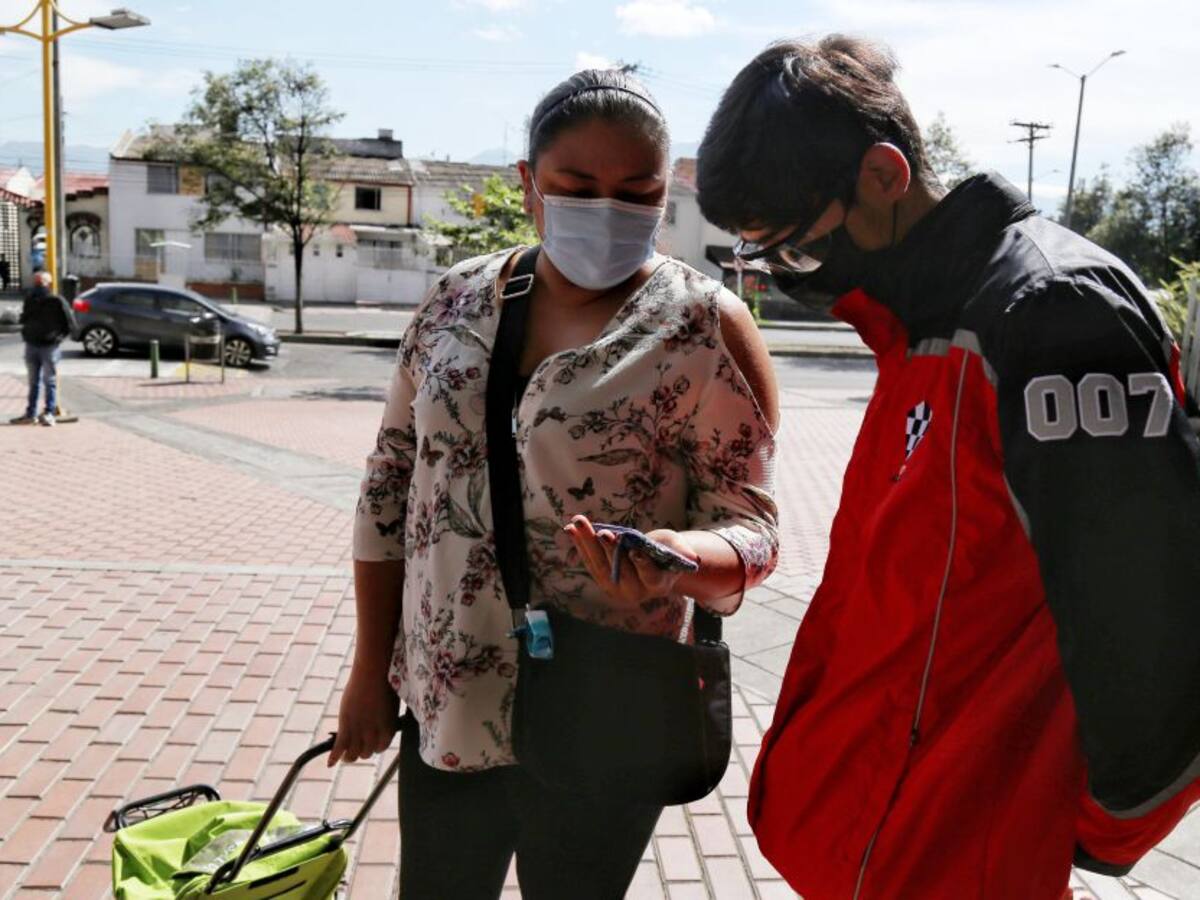COVID-19 en Colombia: 12.270 casos nuevos y 390 fallecidos