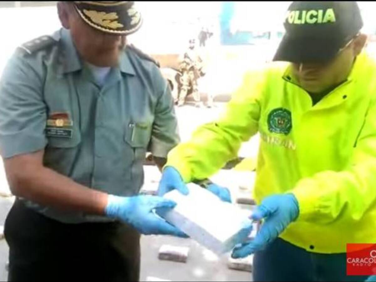 Policía incauta clorhidrato de cocaína en cargamento de banano