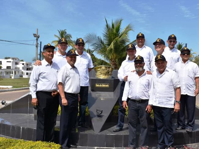 Luego de 40 años, egresados se reúnen en la Escuela Naval de Cadetes