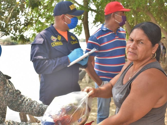 Armada despliega unidades para entregar ayudas humanitarias en Cartagena