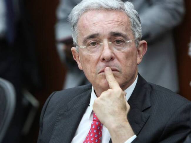 Partido Farc sugiere a Uribe someterse a la JEP