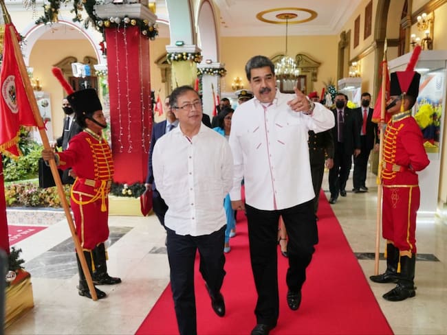 Reunión entre Gustavo Petro y Nicolás Maduro.