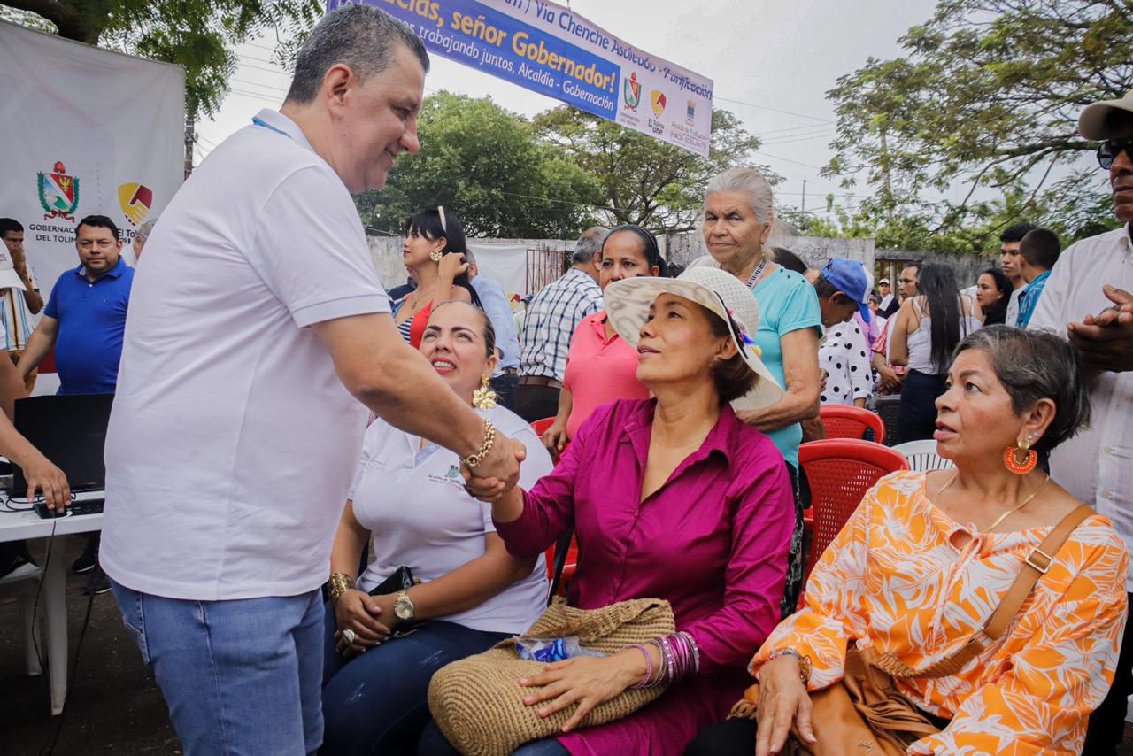 La Gobernación realizará importantes inversiones en vías del Tolima.