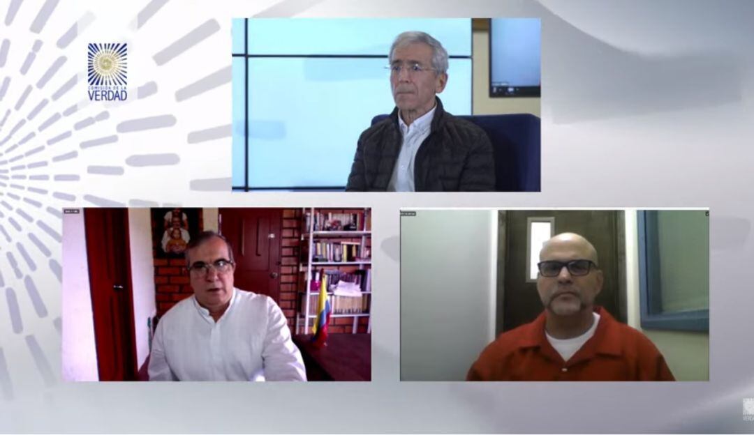 Padre Francisco de Roux, presidente Comisión de la Verdad, Rodrigo Londoño y Salvatore Mancuso