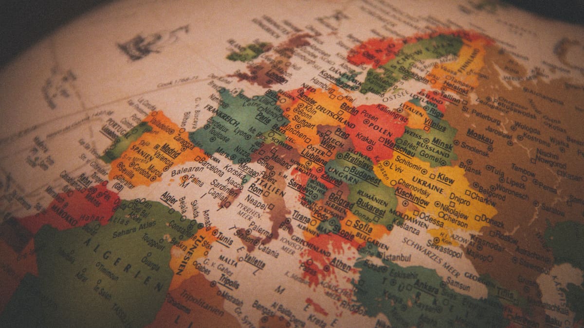 Becas para viajar en 2023 por Europa y el resto del mundo