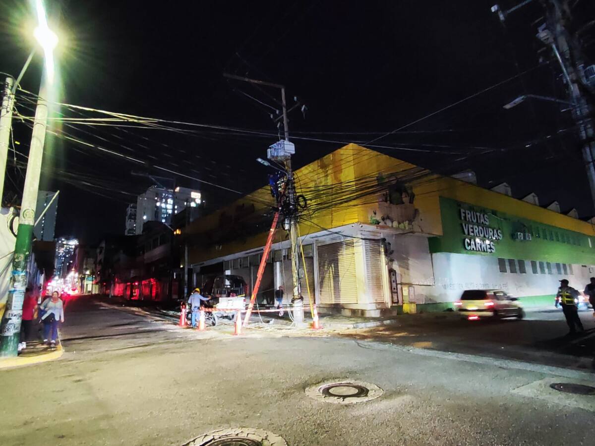 Susto en el centro de Bucaramanga tras el estallido de un transformador ¿Qué pasó?
