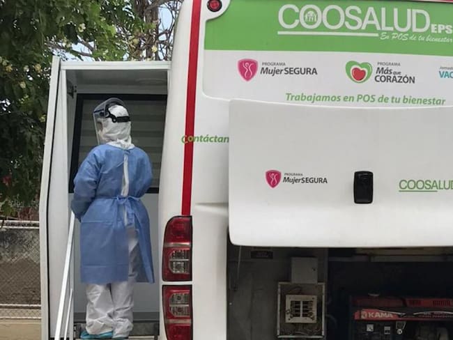 Coosalud traslada su unidad móvil al barrio con más contagios en Cartagena