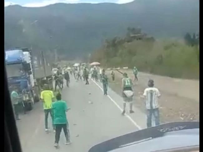 Un solo detenido quedó del enfrentamiento entre hinchas en la vía Chía/Cota