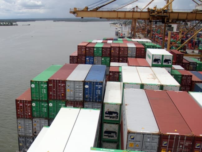 Exportaciones colombianas en marzo cayeron 33.4%: Dane