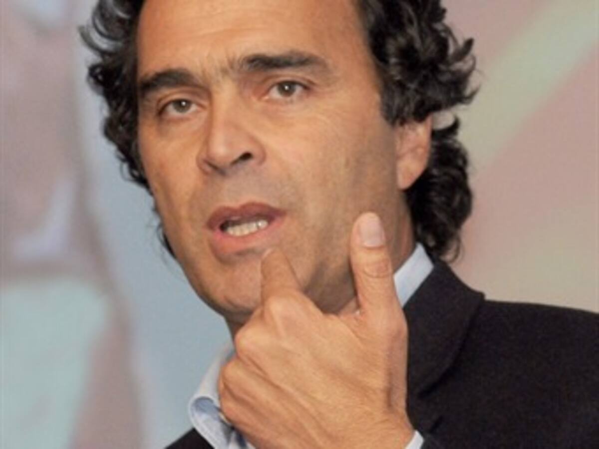 Sergio Fajardo pide dignidad en las negociaciones con las Farc