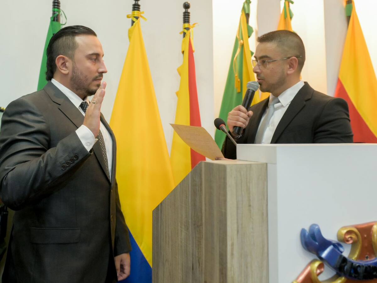 Juan Diego Patiño se posesionó como gobernador de Risaralda ante la Asamblea Departamental