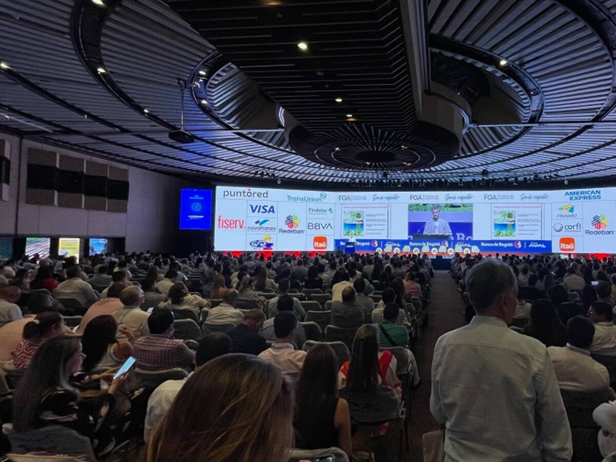 Banca y Gobierno anuncian estrategia para la reactivación económica del país