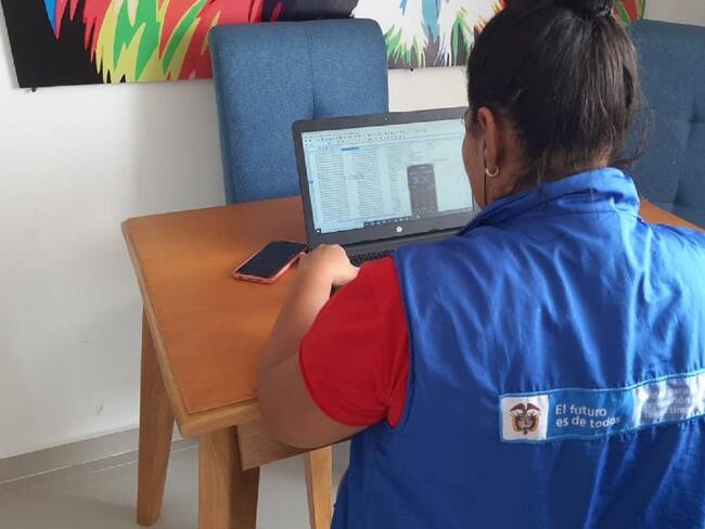 Nuevas líneas telefónicas para atender a víctimas en Bolívar