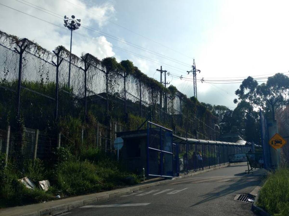 Denuncian supuesto abuso de autoridades en cárcel el Pedregal