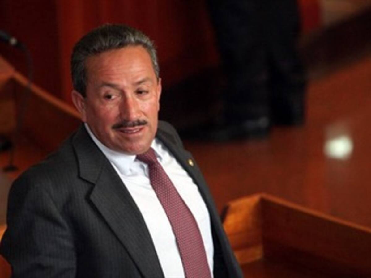 Condenan a nueve años de prisión al exgobernador de Santander, Hugo Aguilar