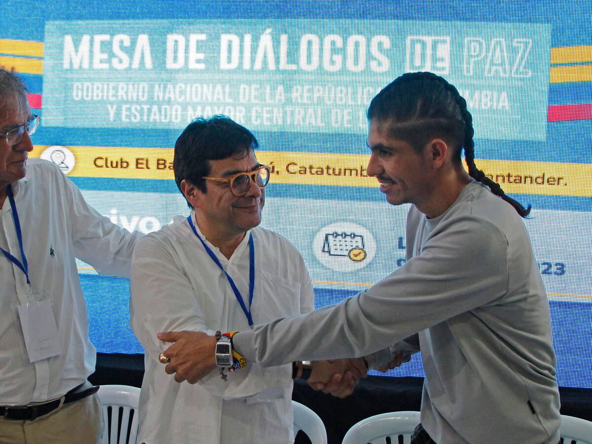 Gobierno retoma los diálogos de paz con el Estado Mayor Central de las Farc
