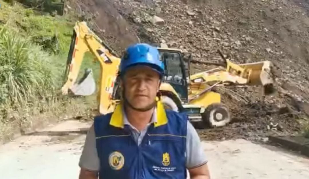 Proceso de rehabilitación de la vía por el sector de Llanadas