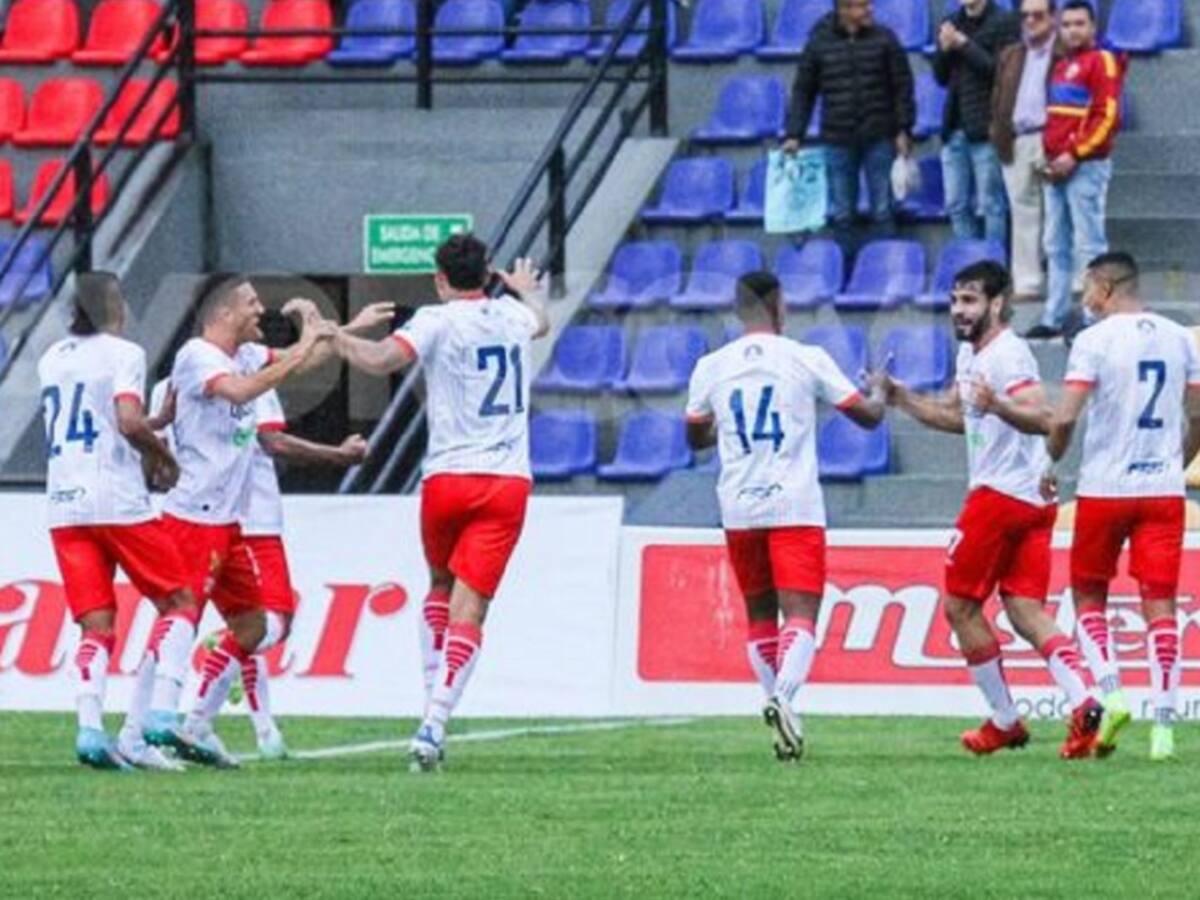 Unión Magdalena, líder del fútbol colombiano a paso del Caballo Márquez