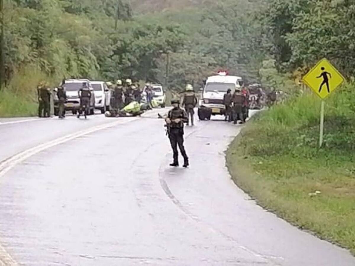 $100 millones de recompensa por autores del asesinato a dos policías
