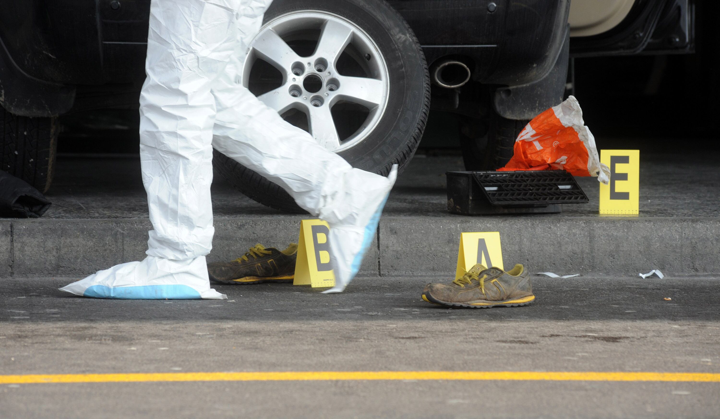 Policía forense en Italia. 
 (Photo by Getty Images/Getty Images)