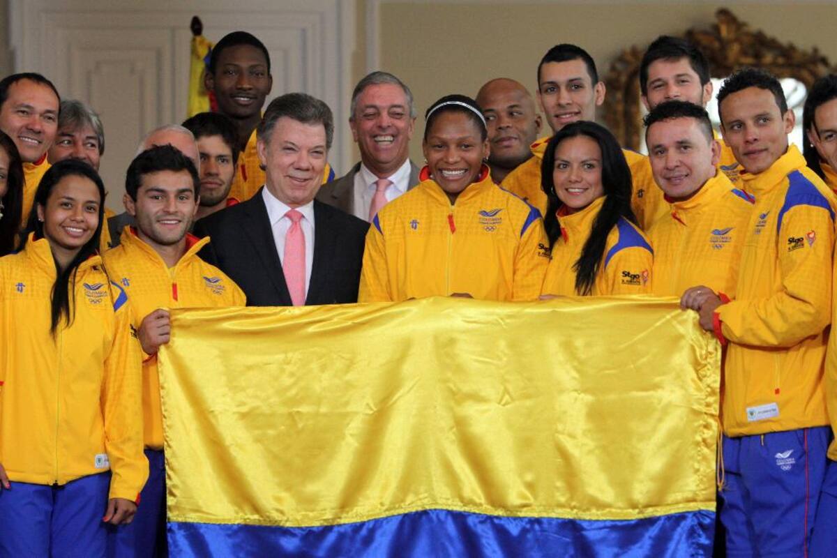 La judoca Yuri Alvear recibió la bandera antes de partir a las justas que se realizarán en Santiago de Chile del 7 al 17 8 de marzo.