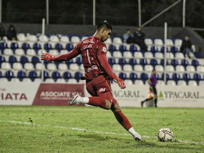 DT de Guaraní: Los sueños de Devis Vásquez son ir a Europa y jugar en la Selección