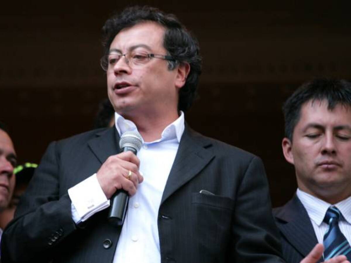 Opiniones divididas por sanción de la Contraloría contra el exalcalde Petro