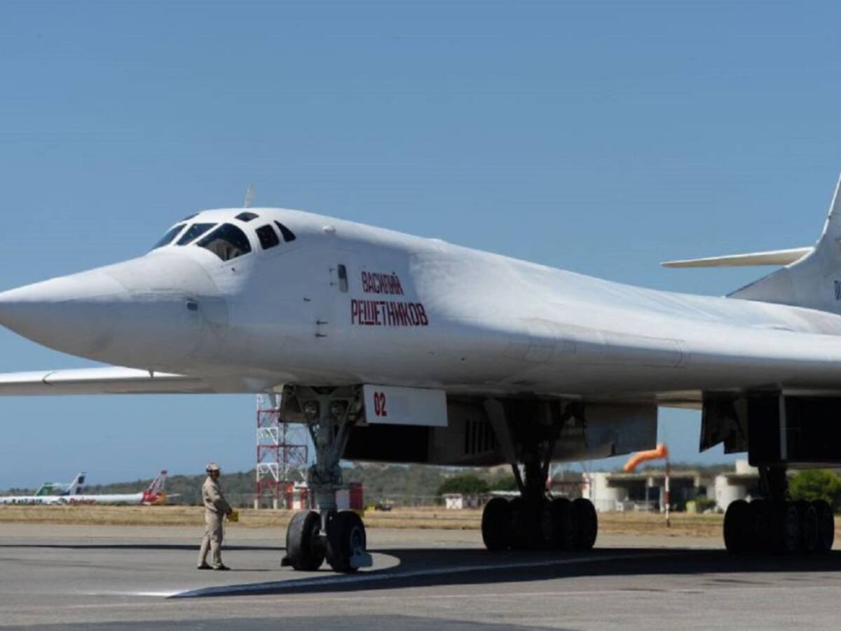 Oposición venezolana pide retiro de aeronaves rusas