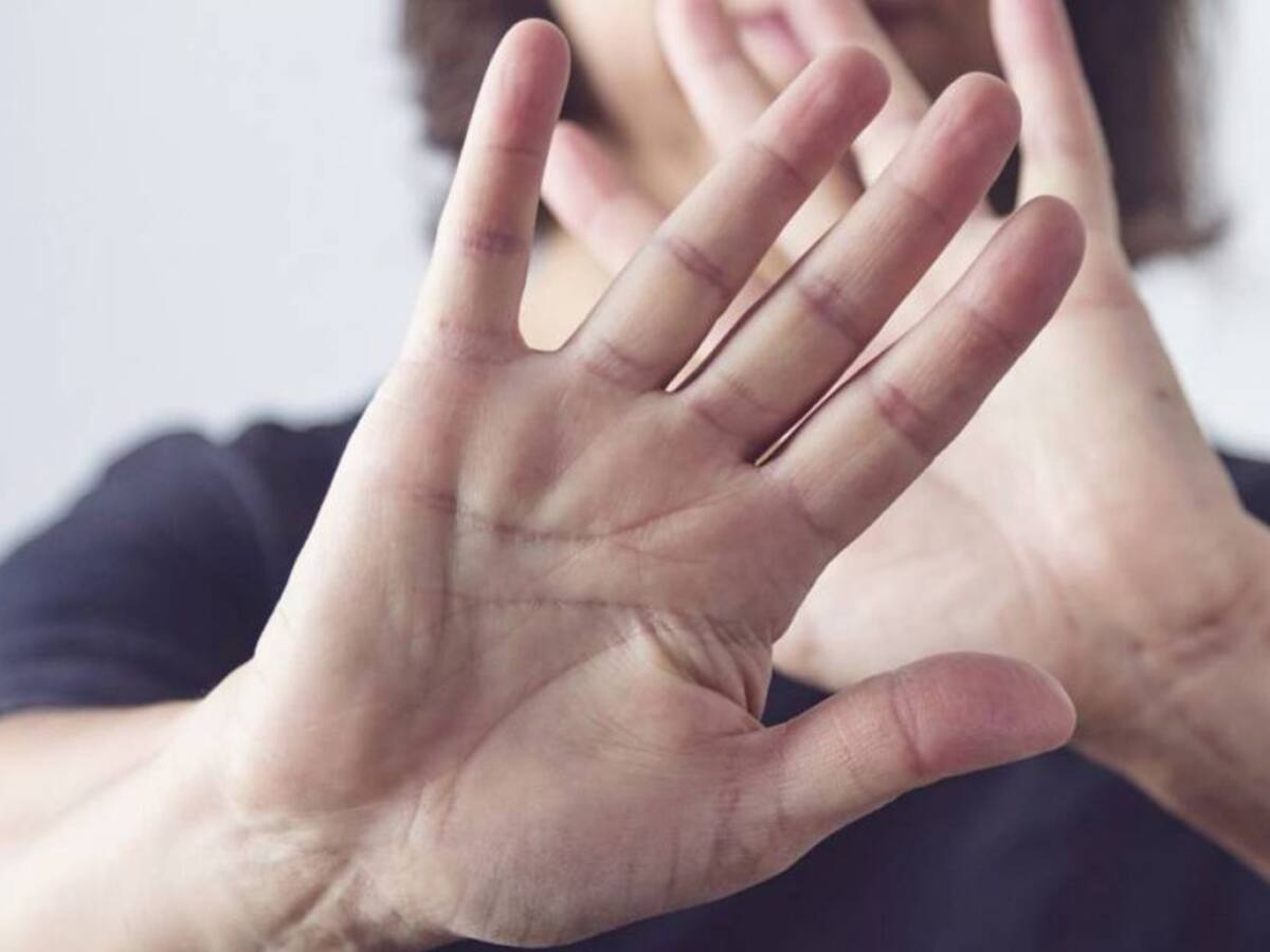 Hombre roció alcohol y le prendió fuego a mujer en Medellín