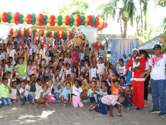 Aguas de Cartagena entregó 7 mil regalos a niños de diferentes barrios