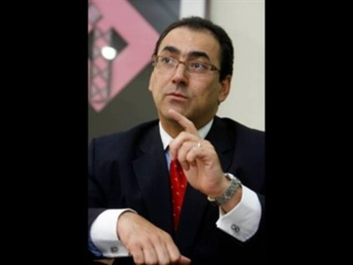 Sector uribista de La U dilata elección de Sergio Díaz Granados como jefe único