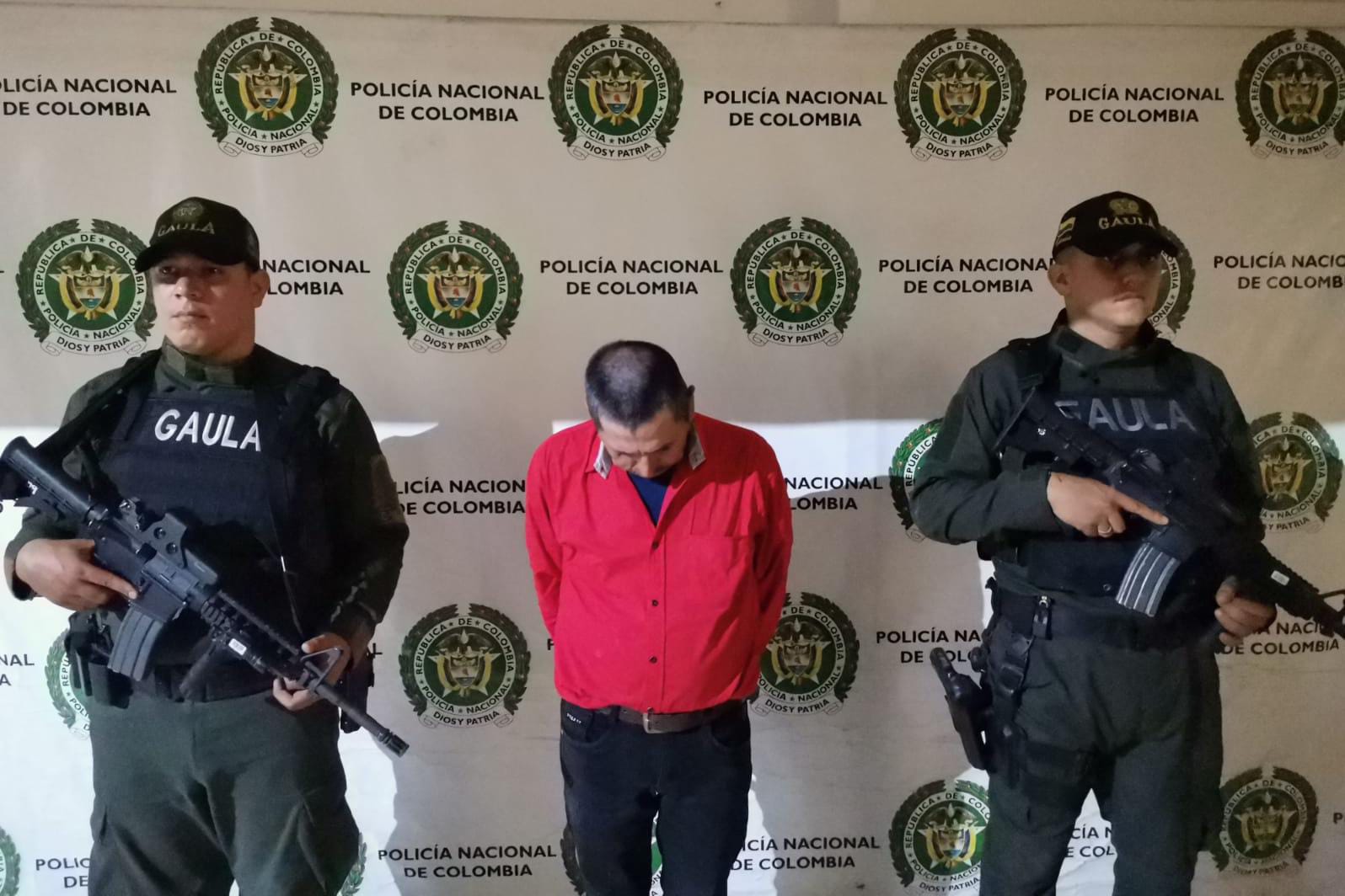 Con una trayectoria criminal de más de 10 años, fungía como cabecilla de las redes de apoyo a las estructuras residuales de las FARC en el departamento.