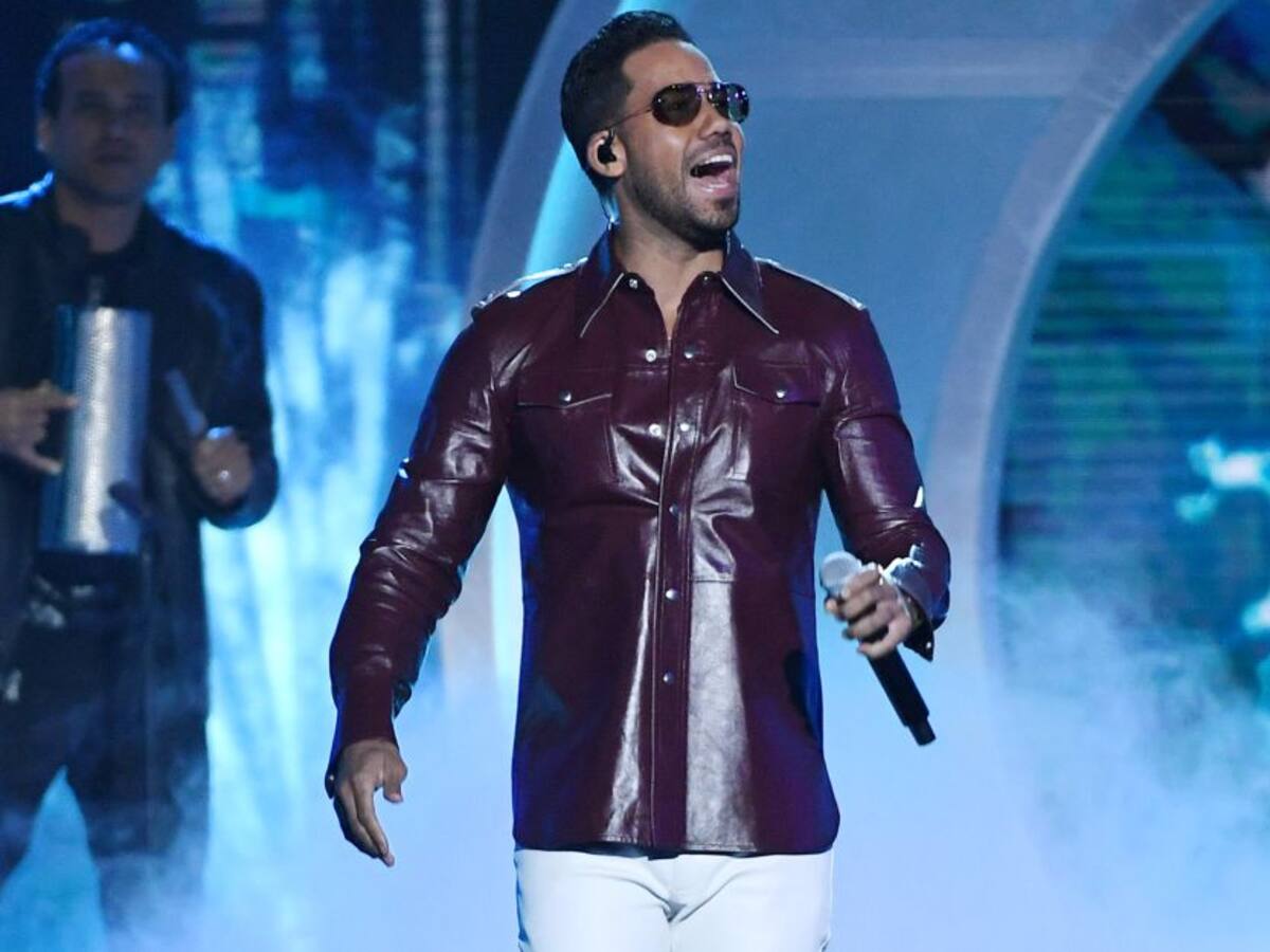 Seguidora se tatuó en la pelvis el nombre de Romeo Santos y este reaccionó