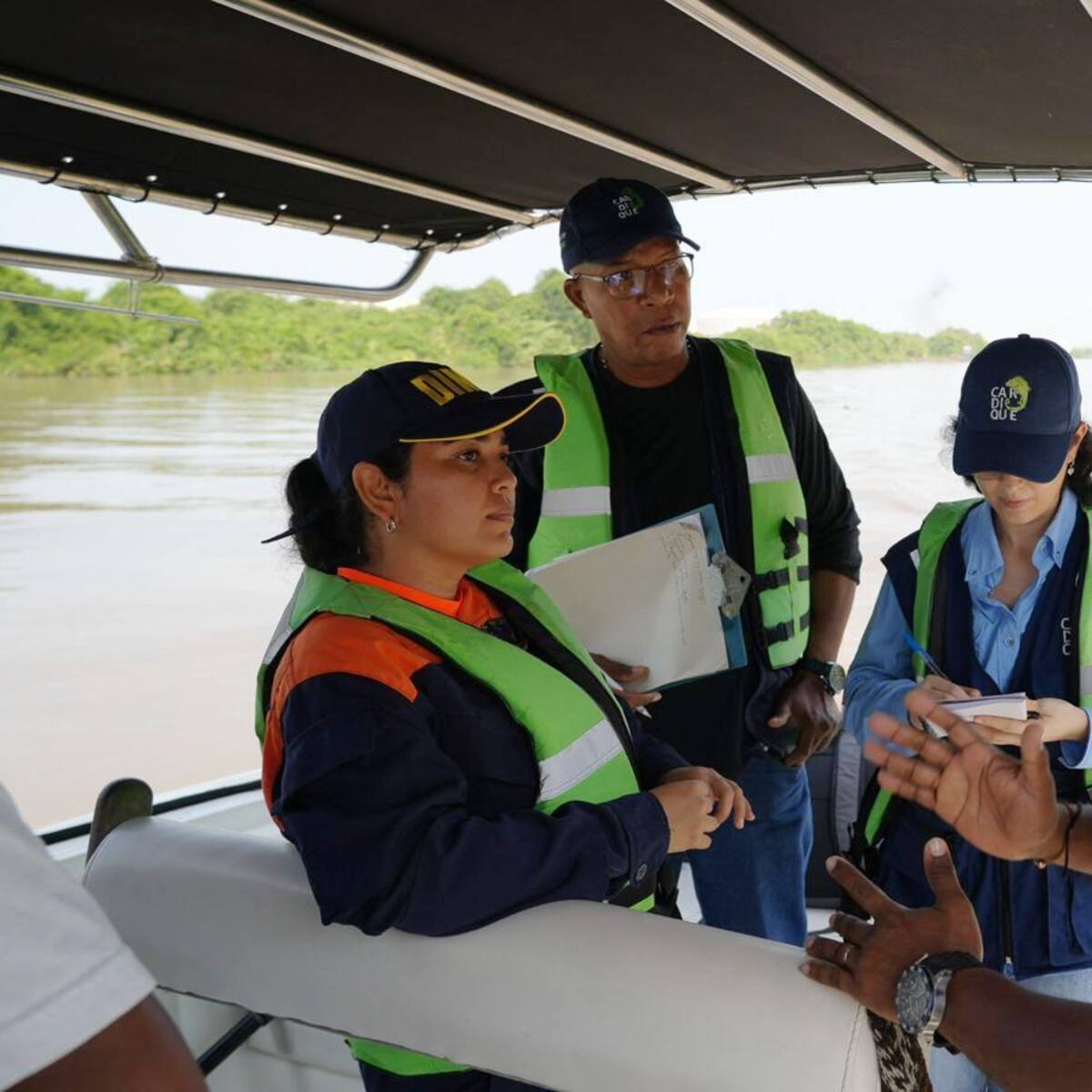 Cardique realiza inspección en el Canal del Dique, jurisdicción de Pasacaballos