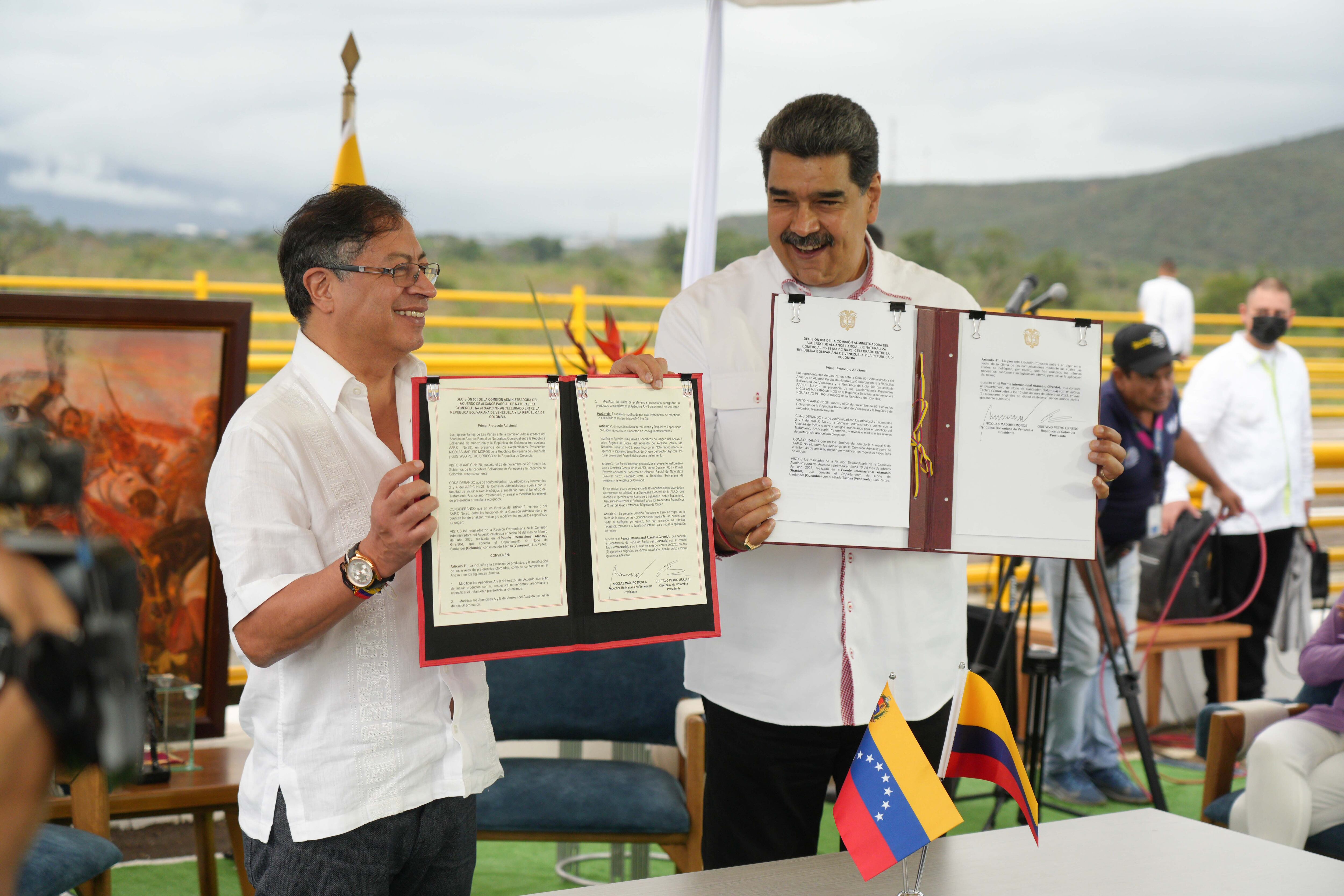 Firma Acuerdo Parcial Comercial Colombia y Venezuela/ Foto Presidencia