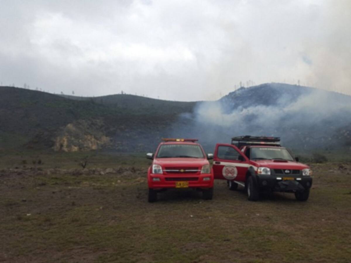 Incendio en Canoas vía Soacha – Mondoñedo