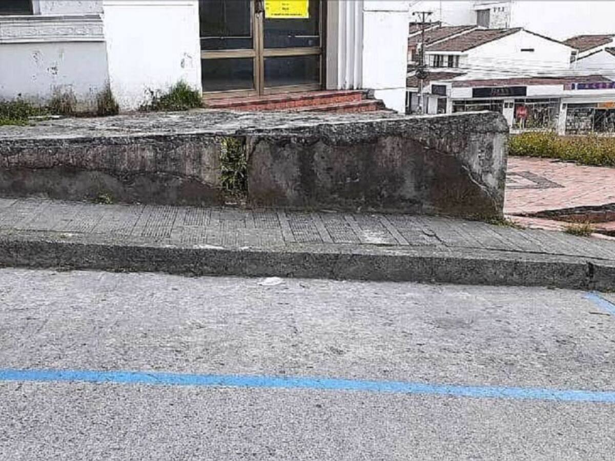 Empresa que administra zonas azules de Manizales en líos financieros