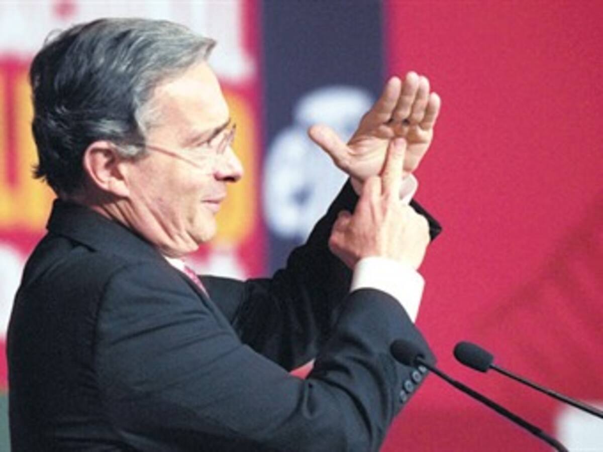 Corte Constitucional reitera que Uribe no podrá volver a ser presidente