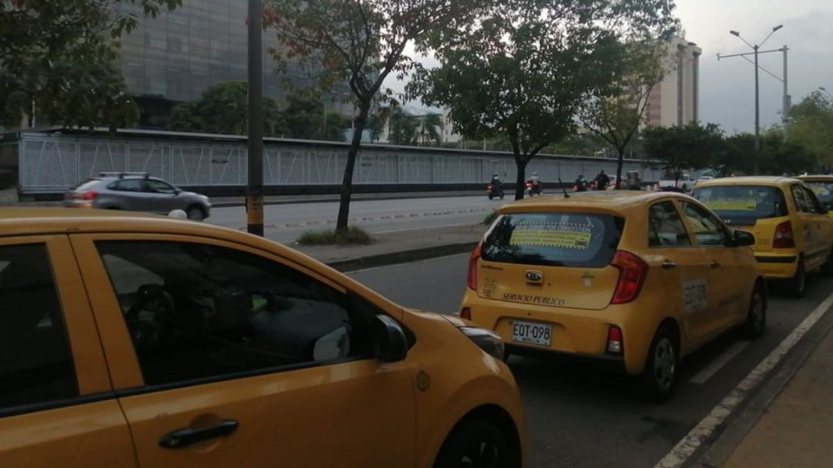 Taxistas tomarán acciones jurídicas para "tumbar" el cobro por congestión