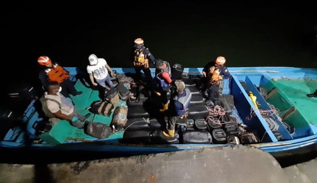 Cargamento de cocaína avaluado en 15 millones de dólares